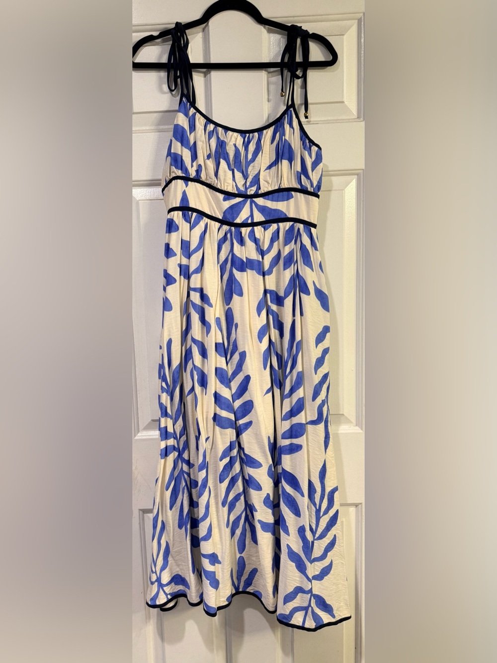 Entro Cream Blue Botanical Print Maxi Dress Size L